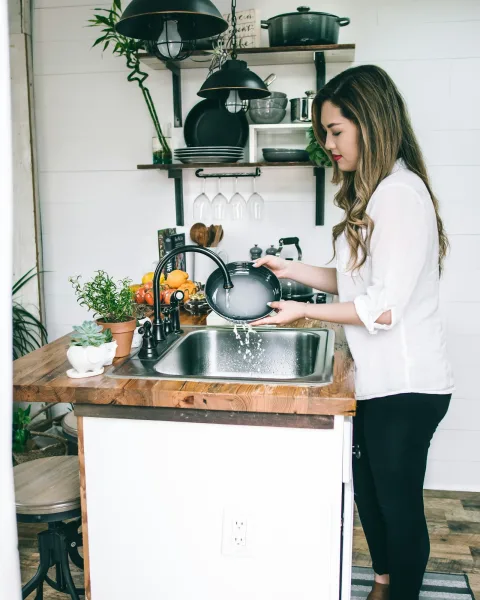 Washing the dishes